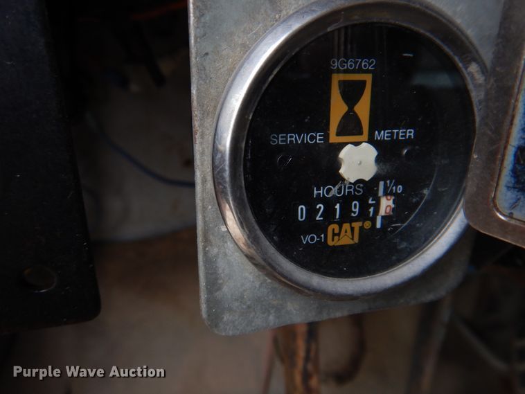 image for item IM9628 1986 International F2674  crane truck