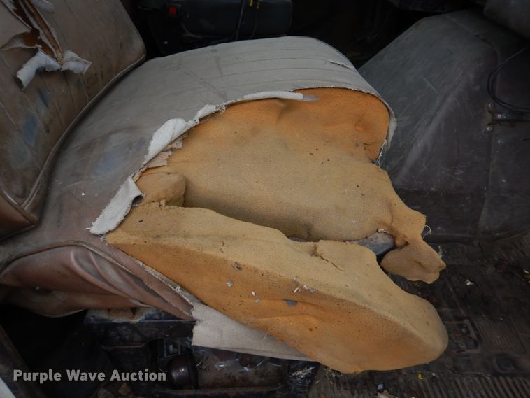 image for item IM9628 1986 International F2674  crane truck