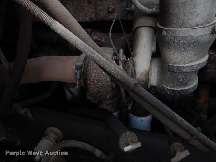 image for item IM9628 1986 International F2674  crane truck