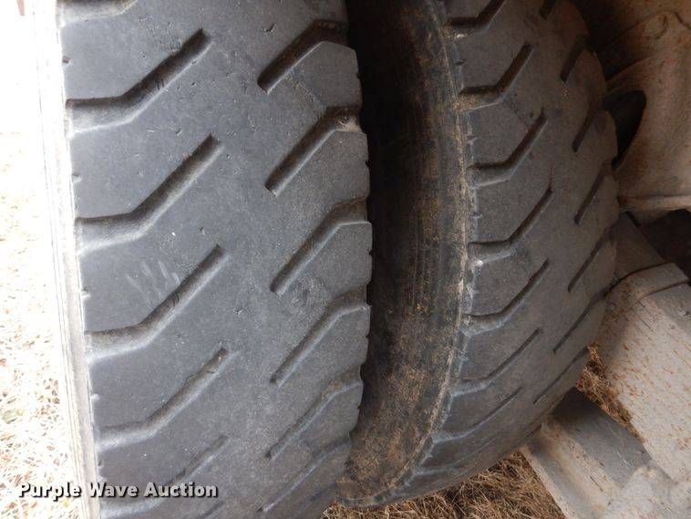 image for item IM9628 1986 International F2674  crane truck