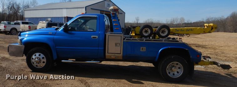 image for item IM9631 1999 Dodge Ram 3500  tow truck