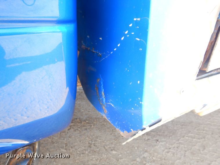 image for item IM9631 1999 Dodge Ram 3500  tow truck