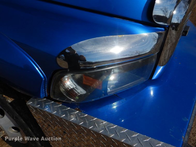 image for item IM9631 1999 Dodge Ram 3500  tow truck