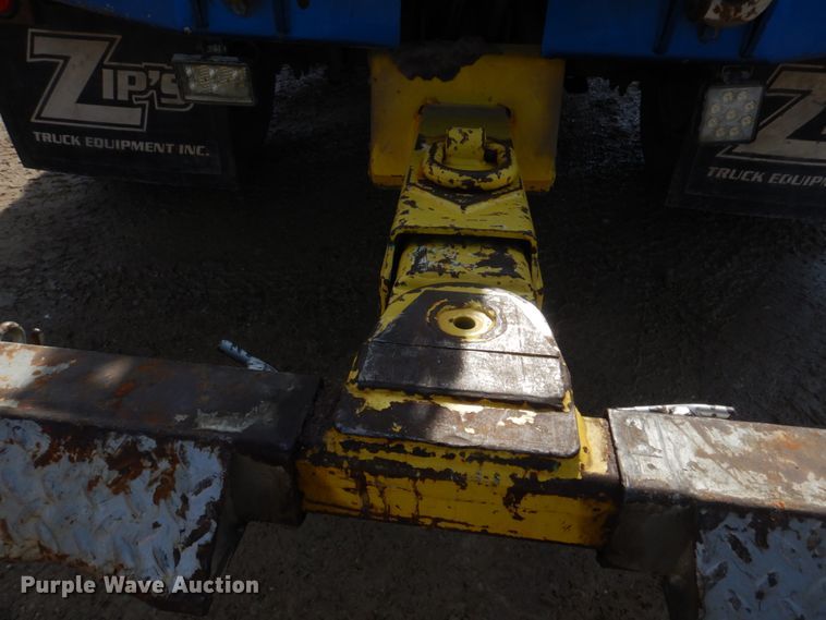 image for item IM9631 1999 Dodge Ram 3500  tow truck