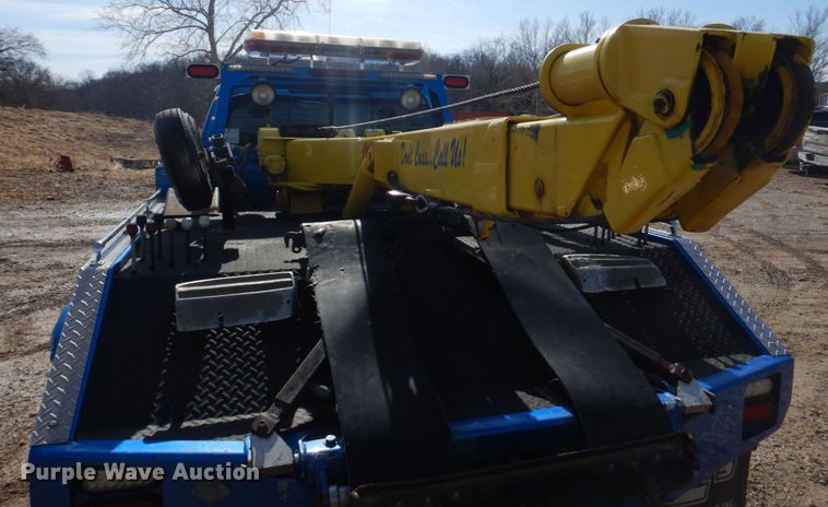 image for item IM9631 1999 Dodge Ram 3500  tow truck