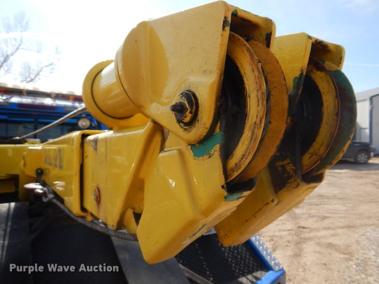 image for item IM9631 1999 Dodge Ram 3500  tow truck