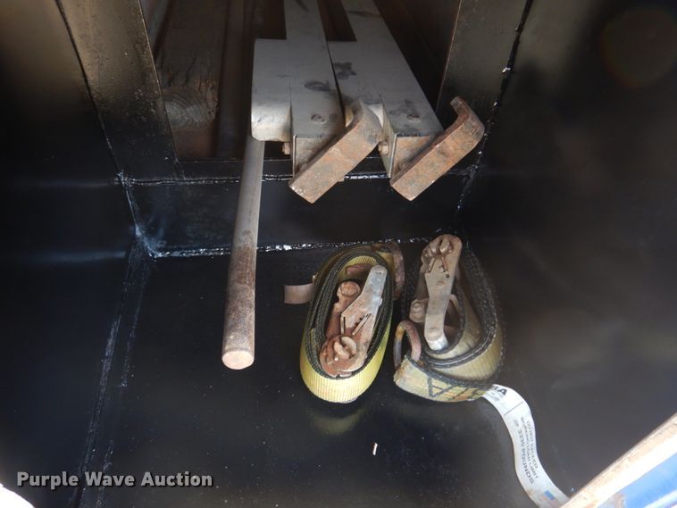 image for item IM9631 1999 Dodge Ram 3500  tow truck