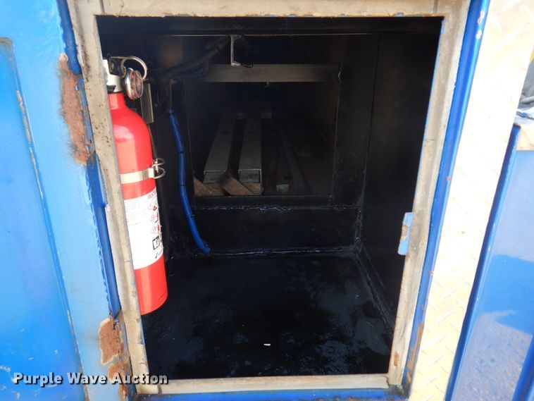 image for item IM9631 1999 Dodge Ram 3500  tow truck