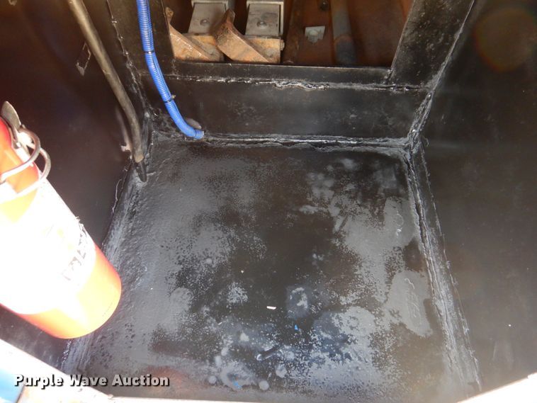 image for item IM9631 1999 Dodge Ram 3500  tow truck