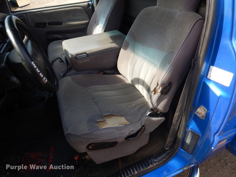 image for item IM9631 1999 Dodge Ram 3500  tow truck