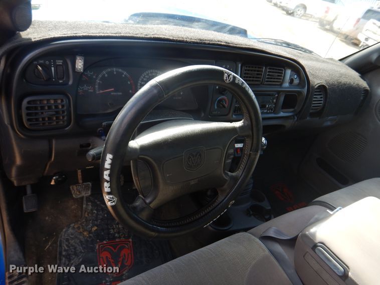 image for item IM9631 1999 Dodge Ram 3500  tow truck