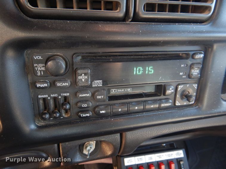 image for item IM9631 1999 Dodge Ram 3500  tow truck