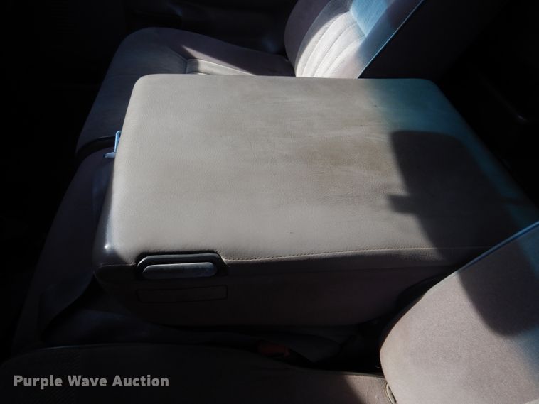 image for item IM9631 1999 Dodge Ram 3500  tow truck