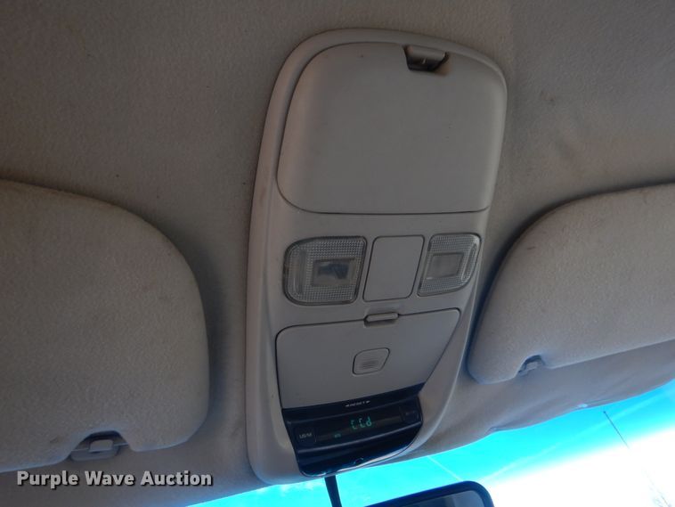 image for item IM9631 1999 Dodge Ram 3500  tow truck