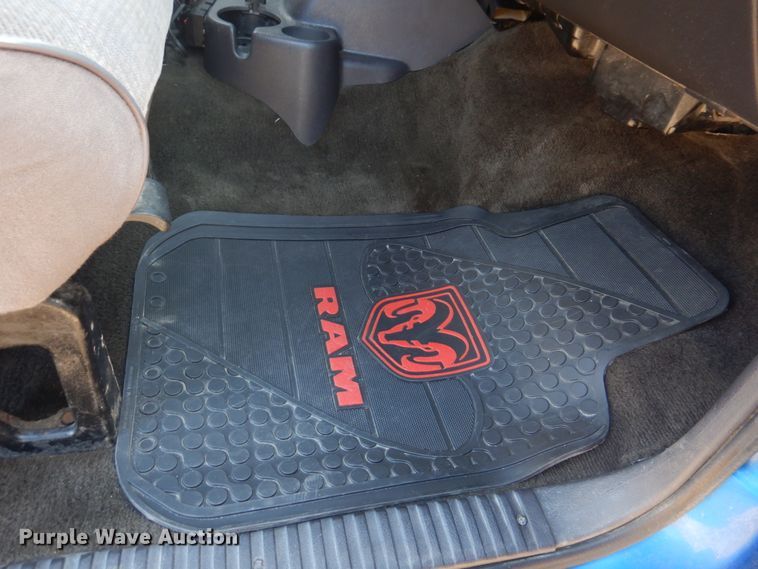 image for item IM9631 1999 Dodge Ram 3500  tow truck