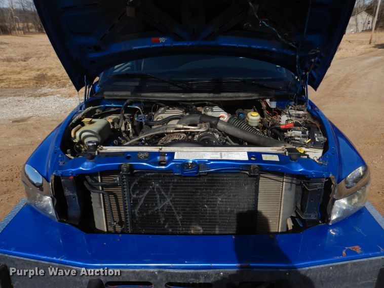 image for item IM9631 1999 Dodge Ram 3500  tow truck