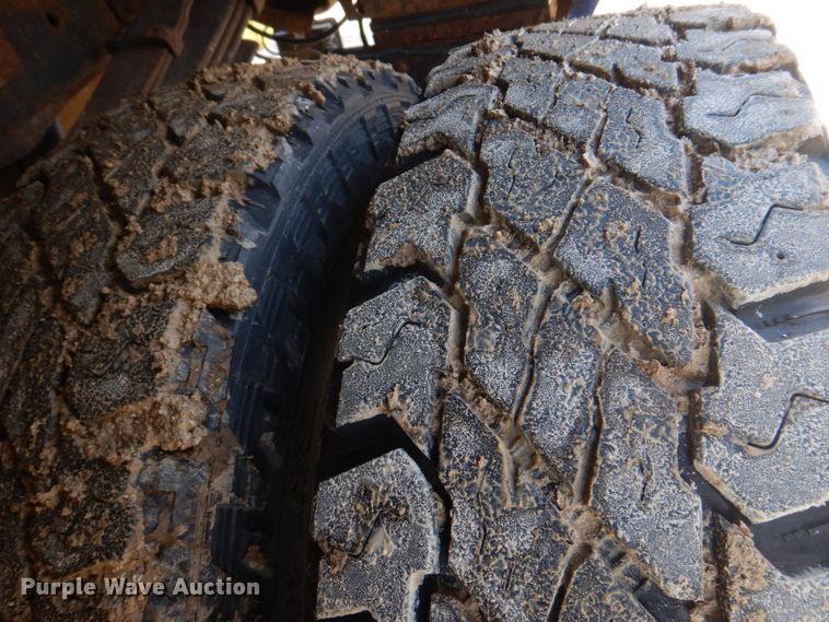 image for item IM9631 1999 Dodge Ram 3500  tow truck