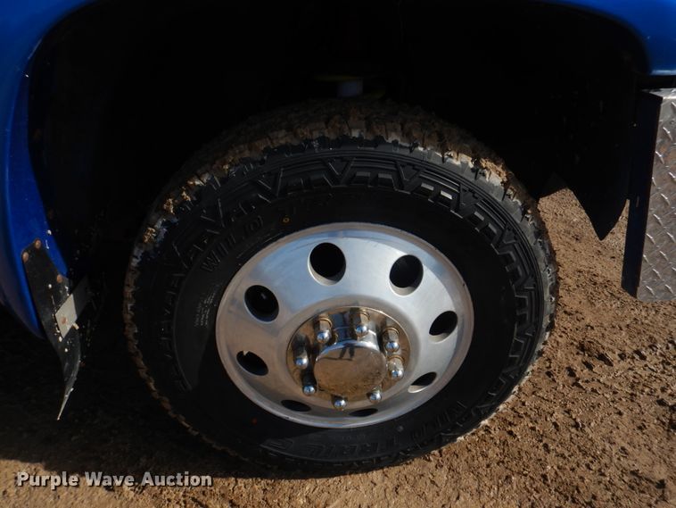 image for item IM9631 1999 Dodge Ram 3500  tow truck