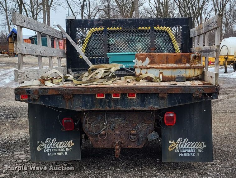 image for item IM9776 2004 Ford F450 Super Duty XL  flatbed truck