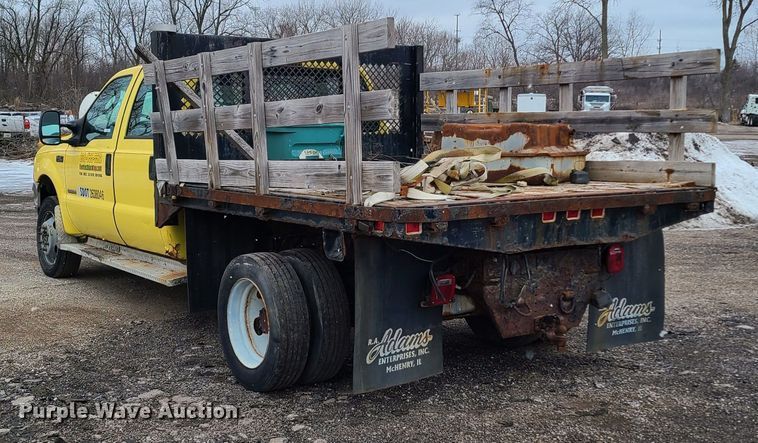 image for item IM9776 2004 Ford F450 Super Duty XL  flatbed truck