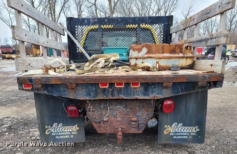 image for item IM9776 2004 Ford F450 Super Duty XL  flatbed truck