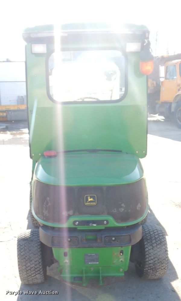 image for item IM9786 John Deere 1445  lawn mower