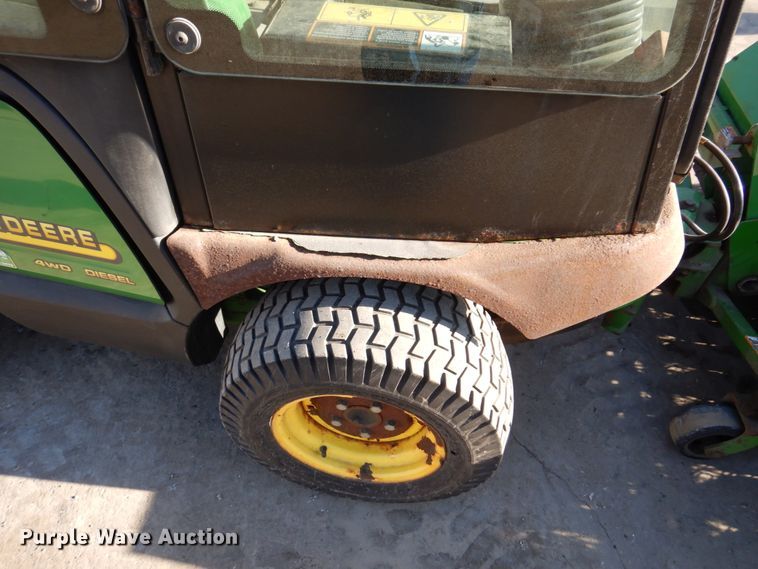 image for item IM9786 John Deere 1445  lawn mower