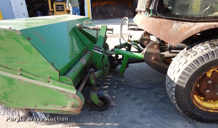 image for item IM9786 John Deere 1445  lawn mower