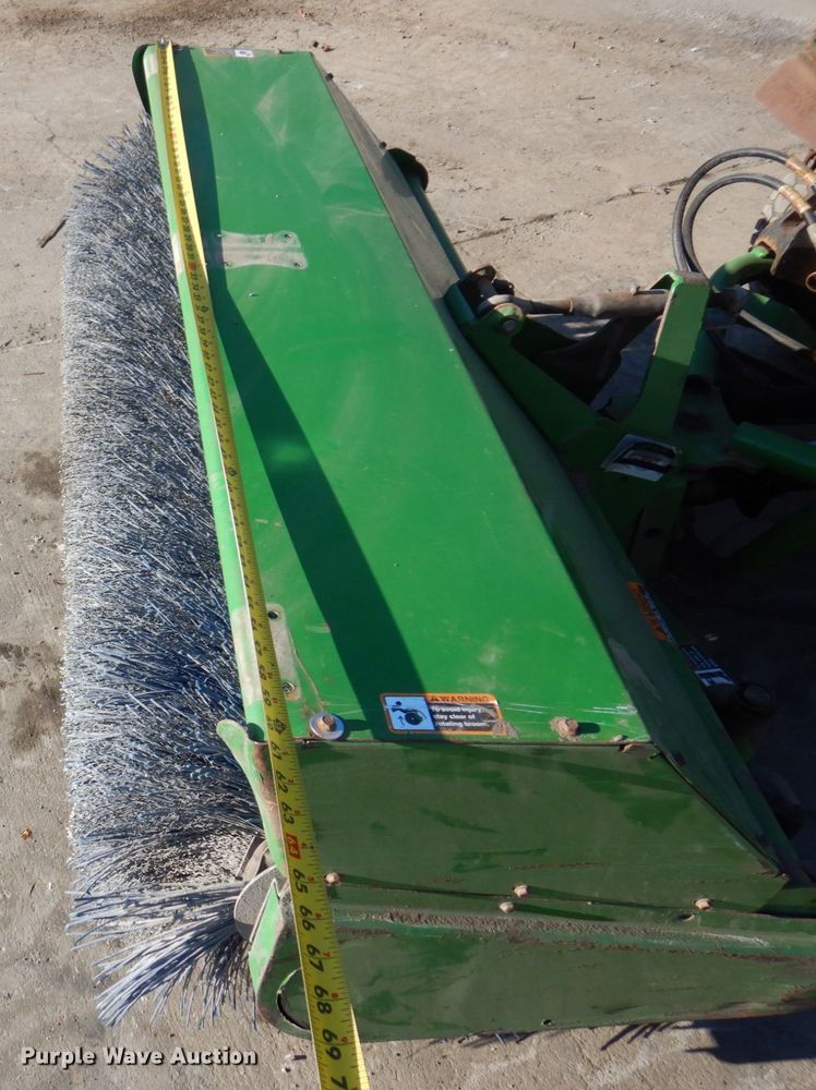 image for item IM9786 John Deere 1445  lawn mower