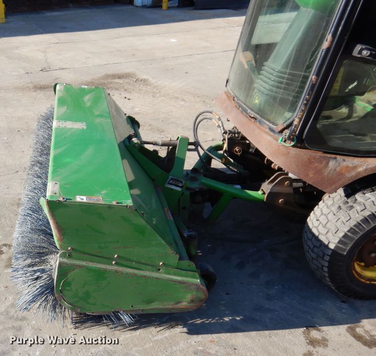 image for item IM9786 John Deere 1445  lawn mower