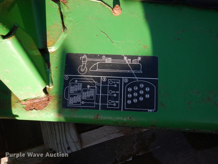 image for item IM9786 John Deere 1445  lawn mower