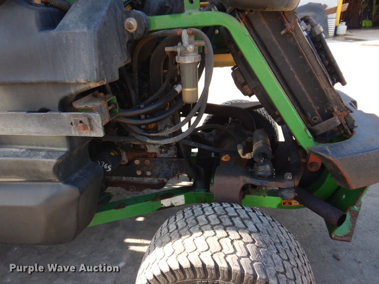 image for item IM9786 John Deere 1445  lawn mower