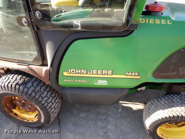 image for item IM9786 John Deere 1445  lawn mower