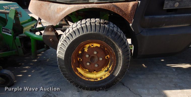 image for item IM9786 John Deere 1445  lawn mower