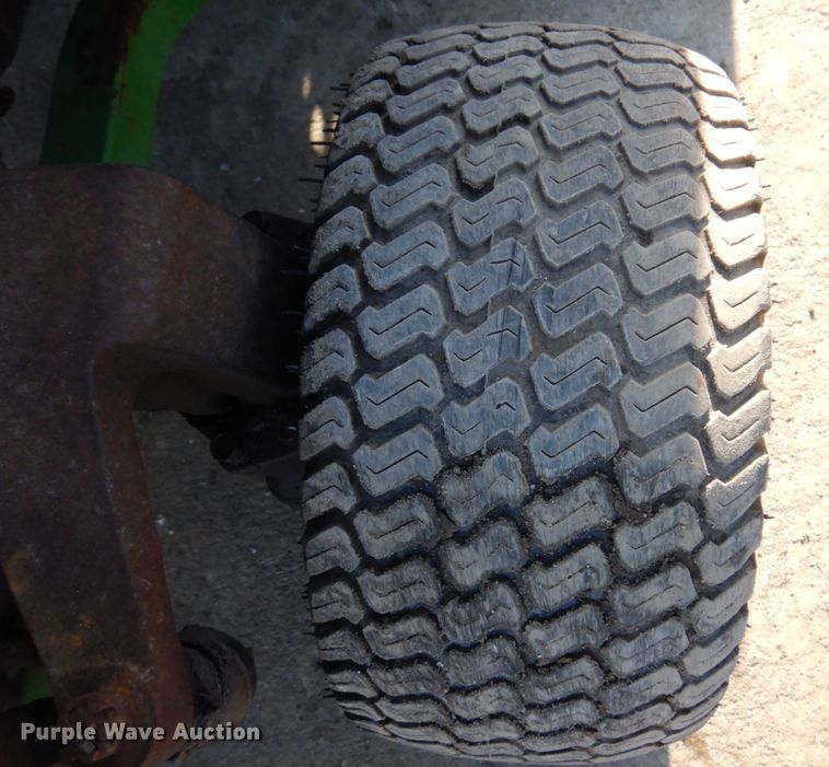 image for item IM9786 John Deere 1445  lawn mower