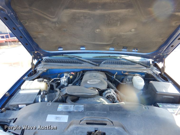 image for item IM9787 2004 GMC Sierra 1500  Ext. Cab pickup truck