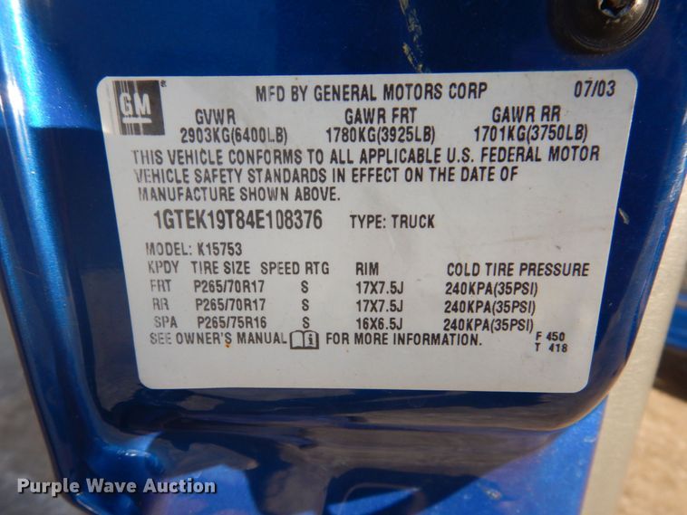 image for item IM9787 2004 GMC Sierra 1500  Ext. Cab pickup truck