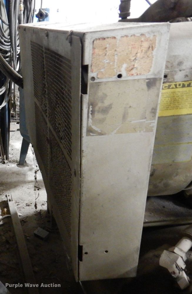 image for item IM9789 Ingersoll Rand 25T2  air compressor