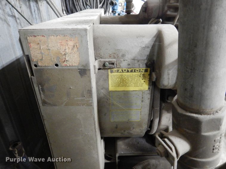 image for item IM9789 Ingersoll Rand 25T2  air compressor
