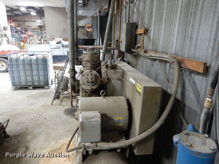 image for item IM9789 Ingersoll Rand 25T2  air compressor