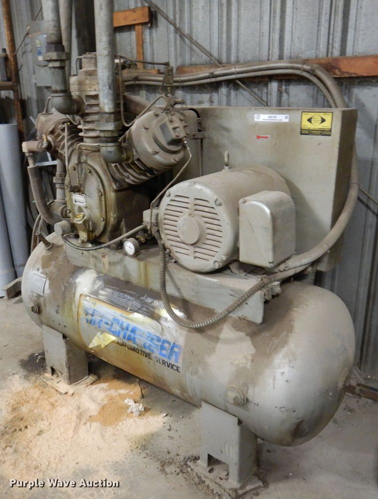 image for item IM9789 Ingersoll Rand 25T2  air compressor