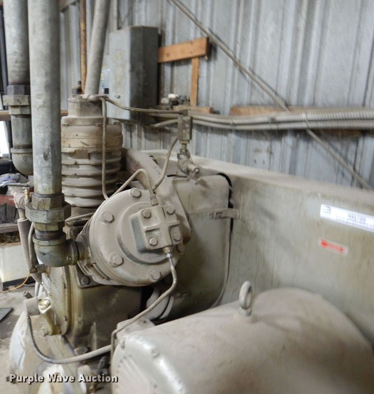 image for item IM9789 Ingersoll Rand 25T2  air compressor