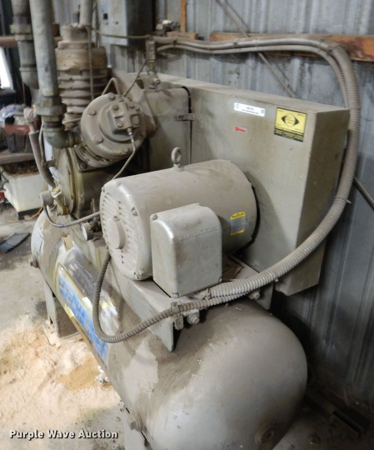 image for item IM9789 Ingersoll Rand 25T2  air compressor