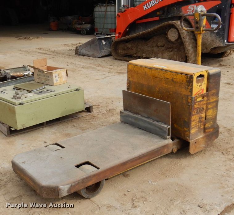 image for item IM9791 Clark PF4048269S  pallet jack