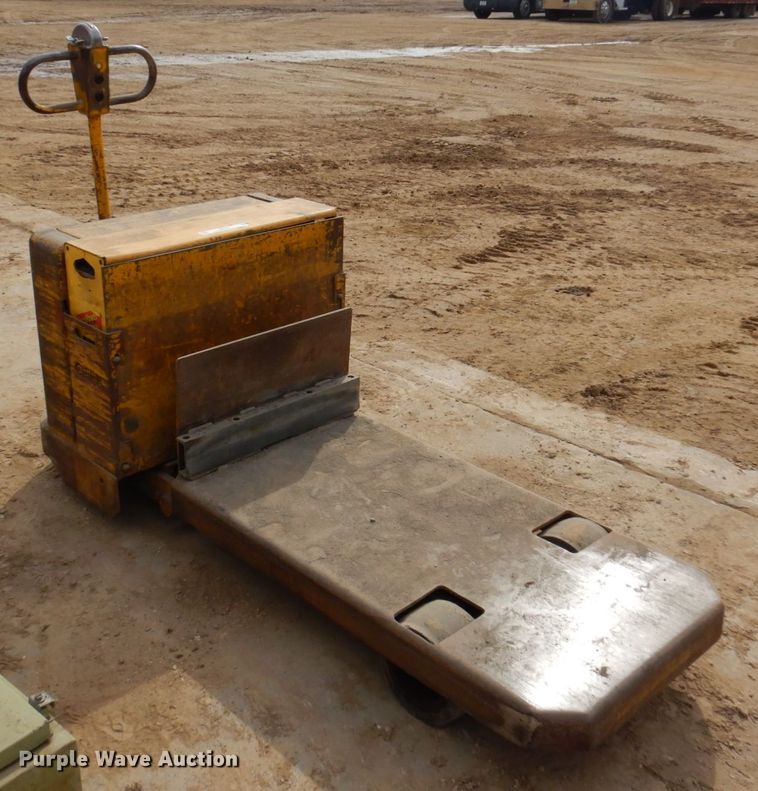 image for item IM9791 Clark PF4048269S  pallet jack