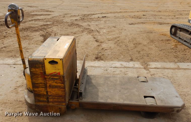 image for item IM9791 Clark PF4048269S  pallet jack