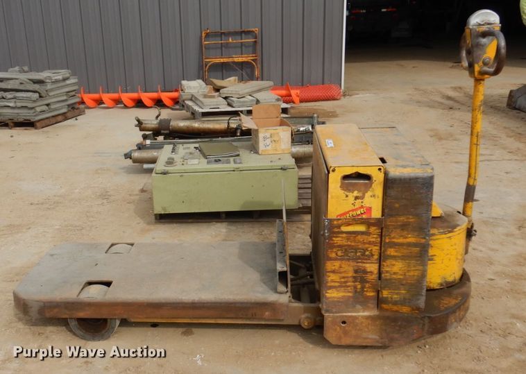 image for item IM9791 Clark PF4048269S  pallet jack