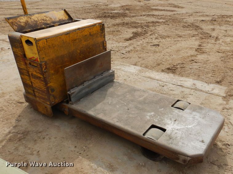 image for item IM9791 Clark PF4048269S  pallet jack