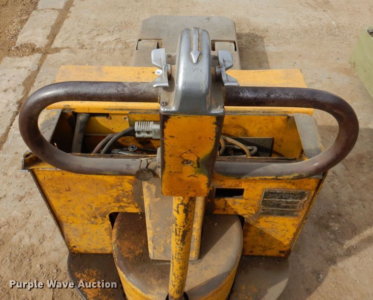 image for item IM9791 Clark PF4048269S  pallet jack