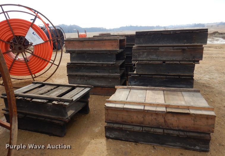 image for item IM9791 Clark PF4048269S  pallet jack